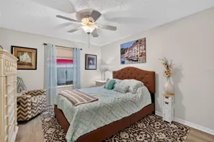 2795 Privada Dr, The Villages, FL 32162 - Photo 22