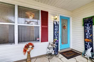 2795 Privada Dr, The Villages, FL 32162 - Photo 4