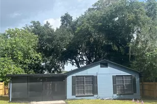 1518 Crest Ave, Leesburg, FL 34748 - Photo 2