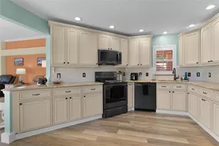 1336 Santa Maria Ave, The Villages, FL 32159 - Photo 42