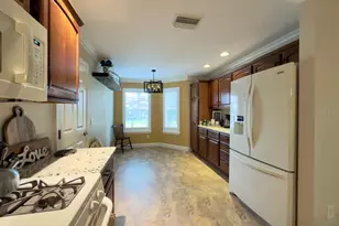 497 Little River Path, The Villages, FL 32162 - Photo 8