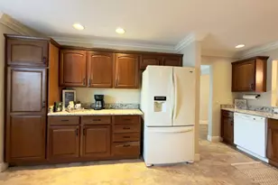 497 Little River Path, The Villages, FL 32162 - Photo 6