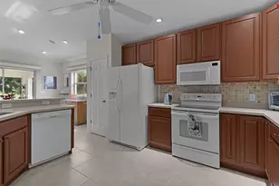 7108 SE 172nd Hazelwood Loop, The Villages, FL 32162 - Photo 22