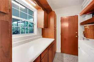 3607 S Crystal Lake Dr, Orlando, FL 32806 - Photo 16