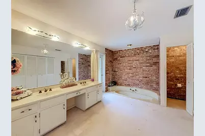 8038 Spring Drive, Yalaha, FL 34797 - Photo 16