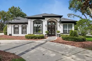 1066 Ceasars Ct, Mount Dora, FL 32757 - Photo 2