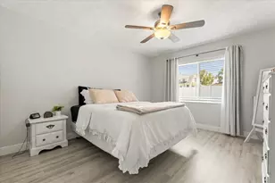 1210 E Caroline St, Tavares, FL 32778 - Photo 24