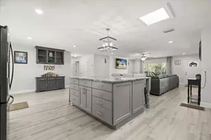 1210 E Caroline St, Tavares, FL 32778 - Photo 18