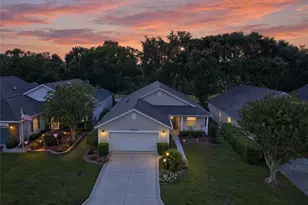 25005 Cranes Roost Cir, Leesburg, FL 34748 - Photo 1