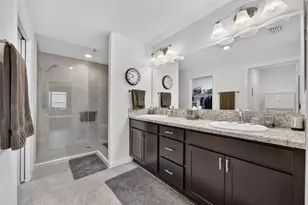 2137 Locklin Ln, The Villages, FL 32163 - Photo 20