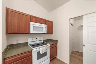 2016 Peaceful Pl, The Villages, FL 32162 - Photo 20