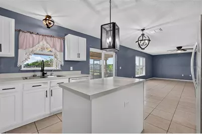 321 Lake Hills Ln, Eagle Lake, FL 33839 - Photo 12