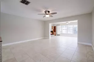 1627 Canal Ct, Tavares, FL 32778 - Photo 4