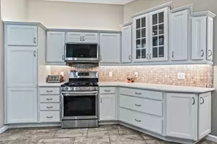 6065 Keckonen Dr, The Villages, FL 32163 - Photo 8