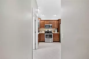 7775 SE 168th Lone Oak Loop, The Villages, FL 32162 - Photo 20