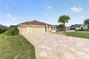 2077 Vickers Pl, The Villages, FL 32163 - Photo 4