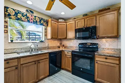 17972 SE 88th Cascade Court, The Villages, FL 32162 - Photo 16