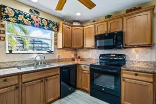17972 SE 88th Cascade Ct, The Villages, FL 32162 - Photo 16
