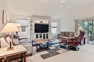 1073 Alcove Loop, The Villages, FL 32162 - Photo 8