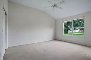 930 Ramos Dr, The Villages, FL 32159 - Photo 14