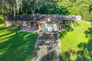 35933 Clear Lake Cir, Eustis, FL 32736 - Photo 6