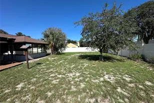 5220 Royal Oak Dr, Fruitland Park, FL 34731 - Photo 14
