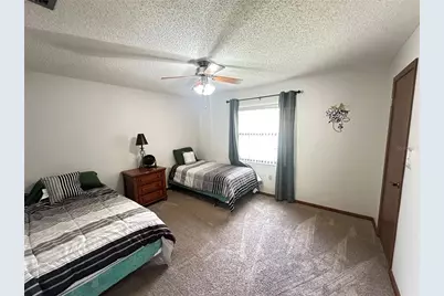 5220 Royal Oak Drive, Fruitland Park, FL 34731 - Photo 8