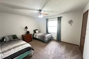 5220 Royal Oak Dr, Fruitland Park, FL 34731 - Photo 8
