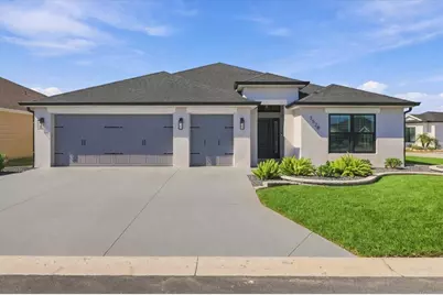 7528 Daniel Collins Court, The Villages, FL 34762 - Photo 2
