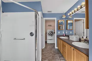 16758 SE 84th Colerain Cir, The Villages, FL 32162 - Photo 28