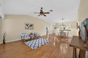 16758 SE 84th Colerain Cir, The Villages, FL 32162 - Photo 8