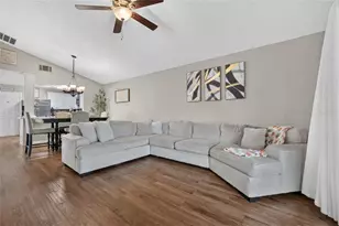 114 Sunwood Ct, Kissimmee, FL 34743 - Photo 6