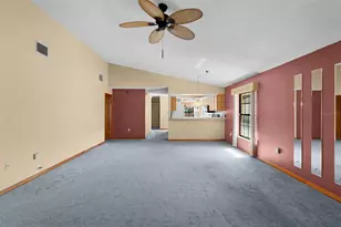 1522 S Pointe Dr, Leesburg, FL 34748 - Photo 18