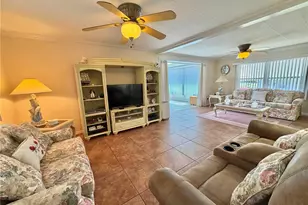 342 Palo Verde Dr, Leesburg, FL 34748 - Photo 2