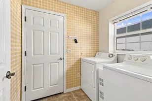 2409 Tamarindo Dr, The Villages, FL 32162 - Photo 14