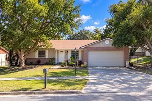 233 Edgewood Dr, Clermont, FL 34711 - Photo 1