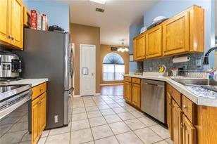 363 SW Kirby Ave - Photo 10