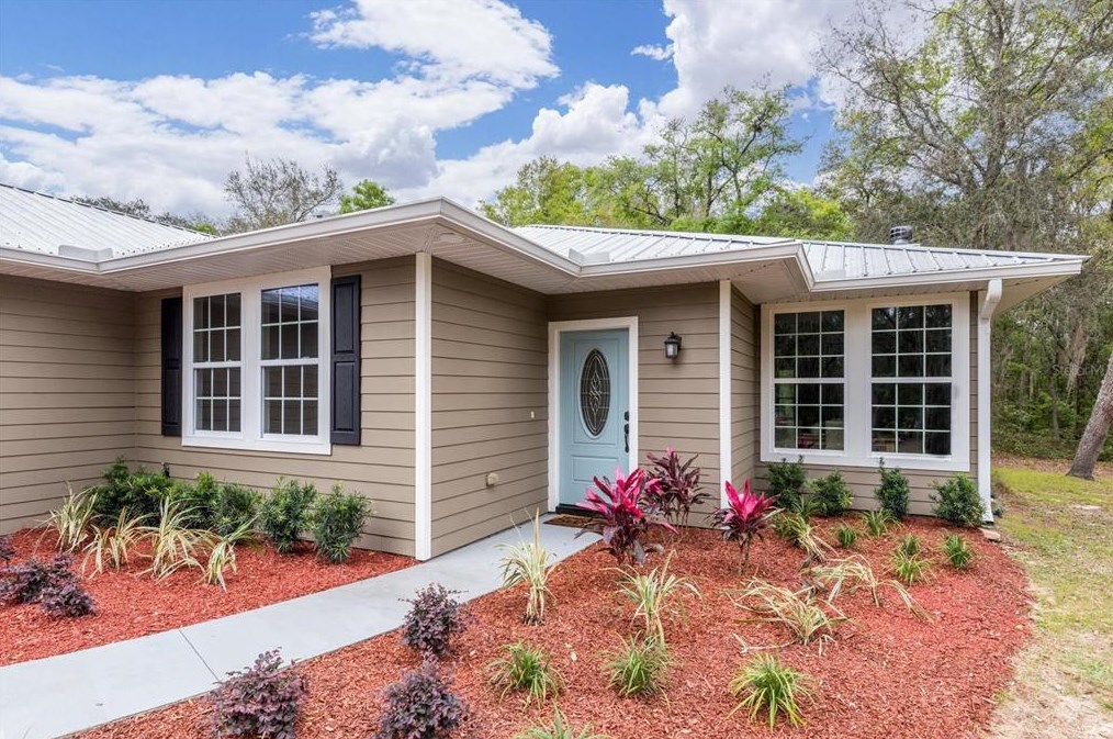 154 Turkey Trot Rd, Florahome, FL 32140