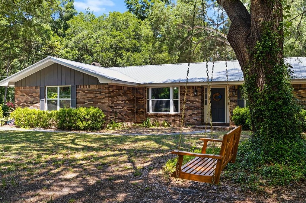 233 Sw Sunnydale Gln, Lake City, FL 32024