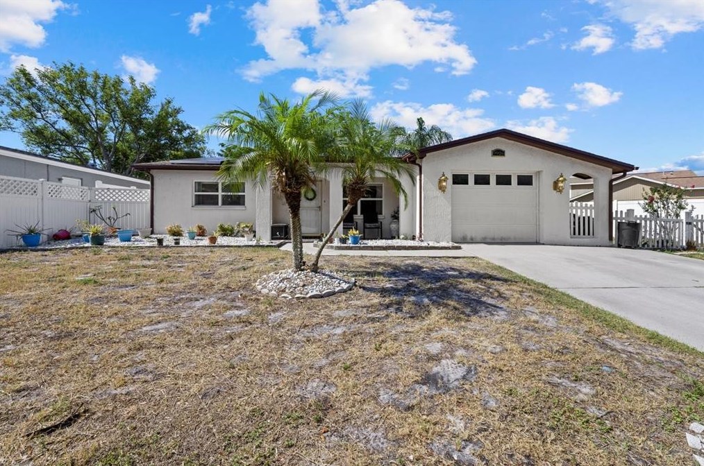 9926 Woodridge Ct, Port Richey, FL 34668