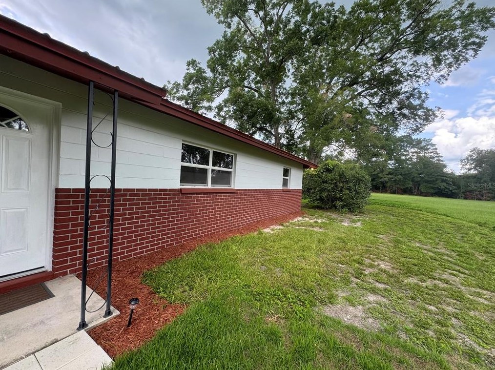 3960 Sw 22nd Pl, Bell, FL 32619