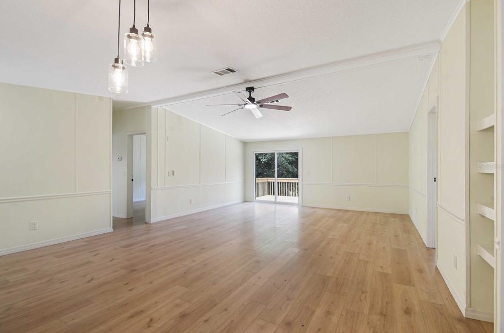 32625 W Highland Lakes Rd, Deland, FL 32720