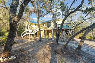 12631 Hodgson Ave, Cedar Key, FL 32625 - Photo 4