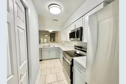 2820 NW 39th Terrace, Gainesville, FL 32606 - Photo 8