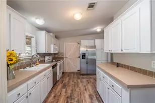 218 NE 132nd Terrace, Gainesville, FL 32641 - Photo 8