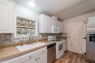 218 NE 132nd Terrace, Gainesville, FL 32641 - Photo 6