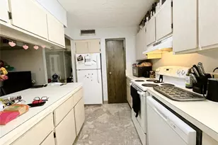 2811 SW Archer Rd, Gainesville, FL 32608 - Photo 6