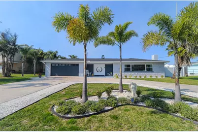 817 Blue Heron Boulevard, Ruskin, FL 33570 - Photo 2