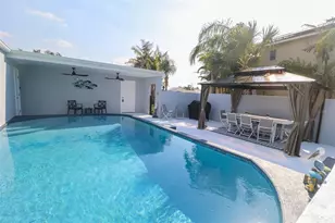 817 Blue Heron Blvd, Ruskin, FL 33570 - Photo 10