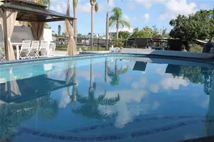 817 Blue Heron Blvd, Ruskin, FL 33570 - Photo 4